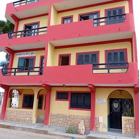 לינה וארוחת בוקר סאל ריי Residencial Rosa Criola מראה חיצוני תמונה
